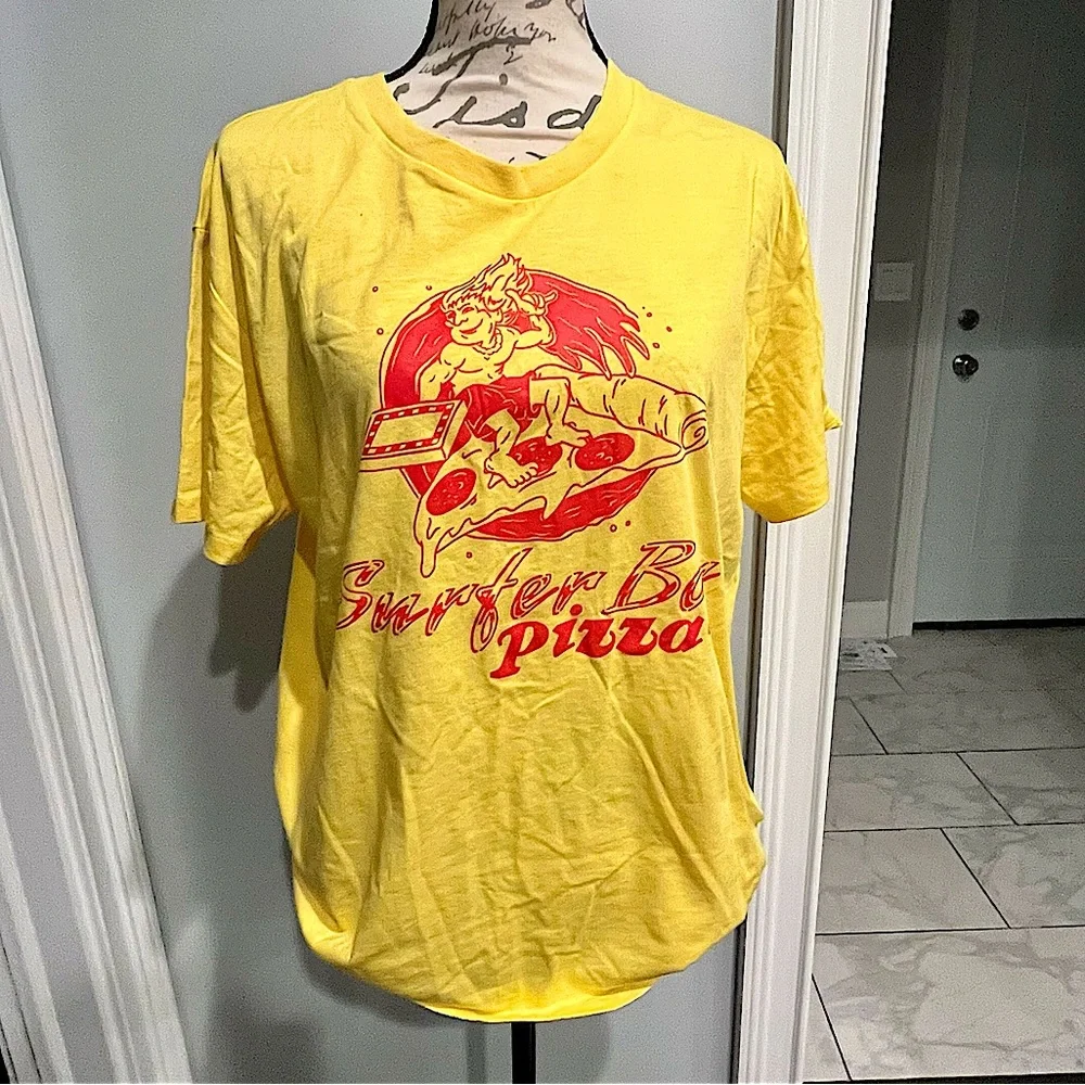 Netflix Stranger Things Surfer Boy Pizza Graphic Tee Shirt - Picture 11 of 16